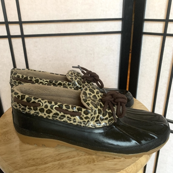 sperry low cut duck boot